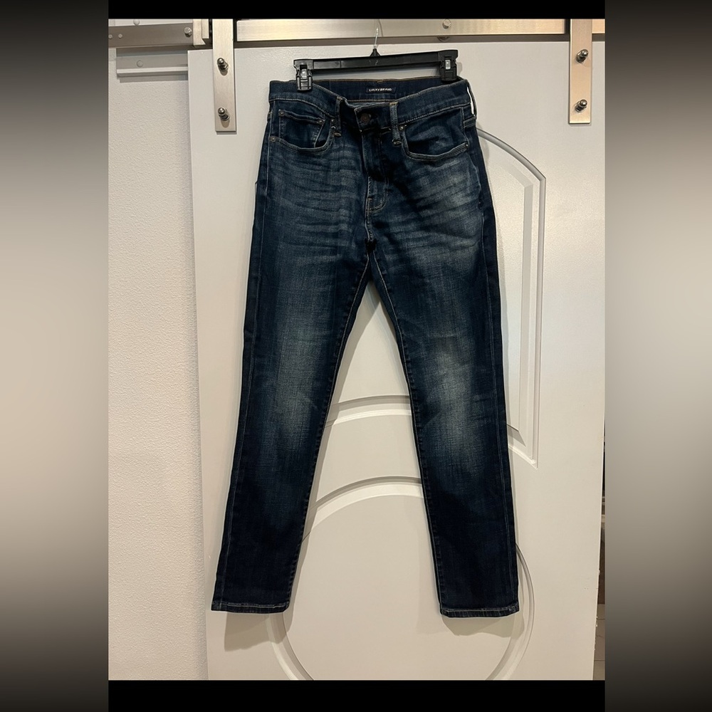 Lucky Brand Men's lightly distressed Deep Indigo Skinny Jeans. EUC!